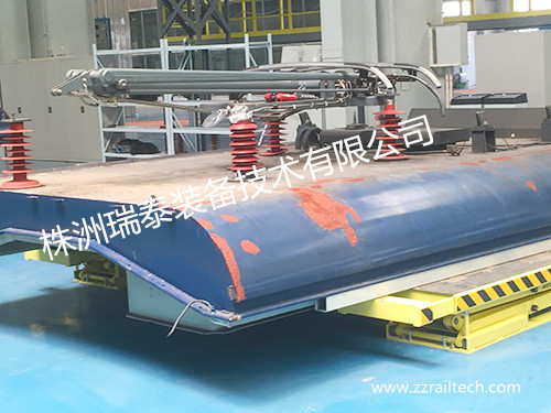 機(jī)車(chē)頂蓋拆裝升降平臺(tái) (6)